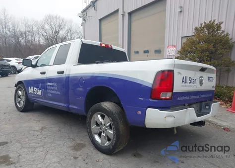 2019 Ram 1500 Classic Express 4X4 6'4 Box из США, поврежденный, VIN 1C6RR7FG4KS625297